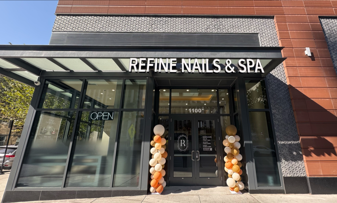Refine Nails & Spa logo
